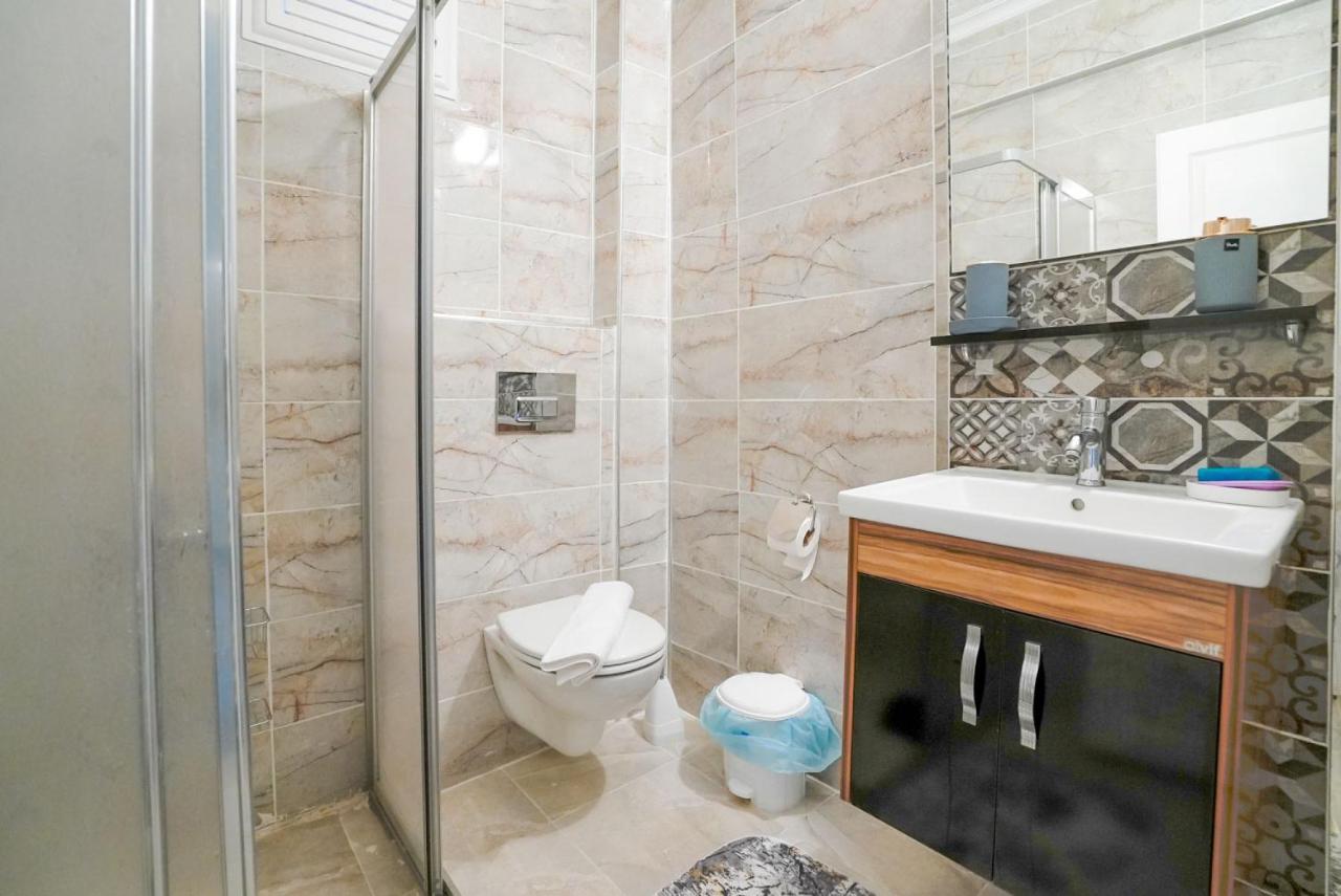Central And Comfy Flat With Balcony In Muratpasa Antalya Kültér fotó